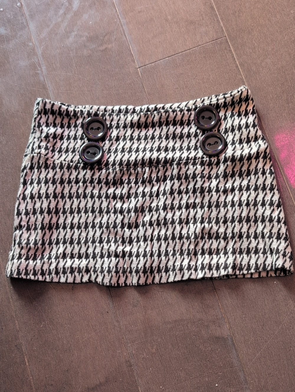 H&M Black and White Houndstooth Mini Skirt with Button Detail